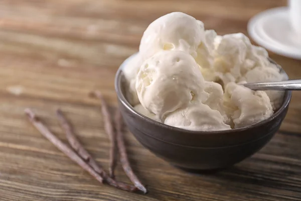 Boules de crème glacée vanille — Photo