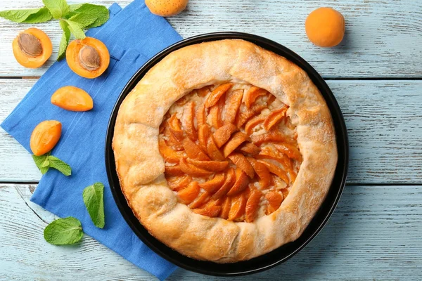 Delicious apricot cake — Stock Photo, Image