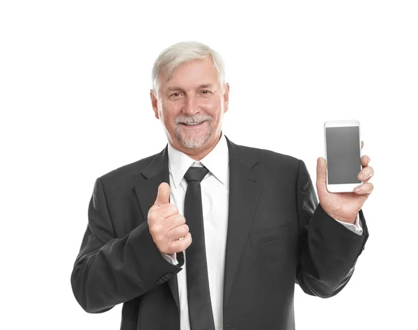 白い背景上に親指を表示携帯電話と高齢者男 — ストック写真