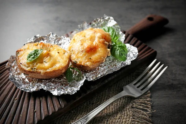 Patatas rellenas al horno —  Fotos de Stock