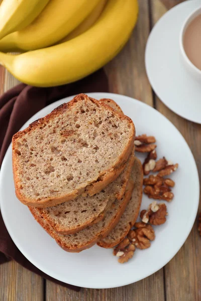 banana bread with nuts