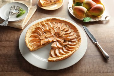 Lezzetli armut tart