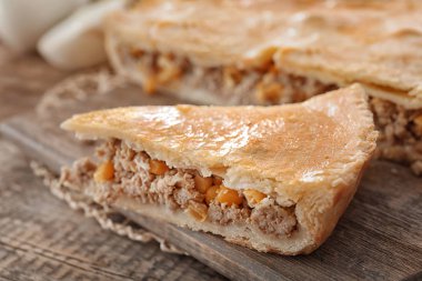 Lezzetli etli börek