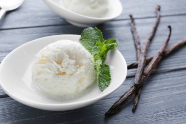 lezzetli vanilyalı dondurma