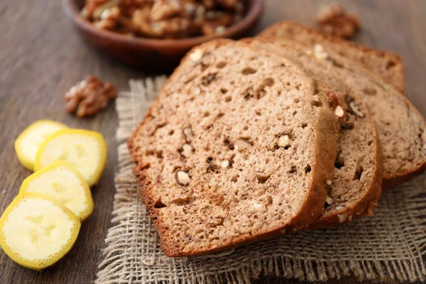 Banana bread with nuts — Stock Photo, Image