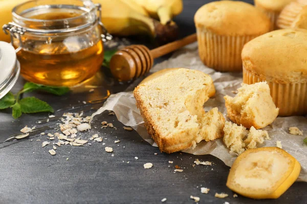 Komposisi dengan muffin pisang — Stok Foto