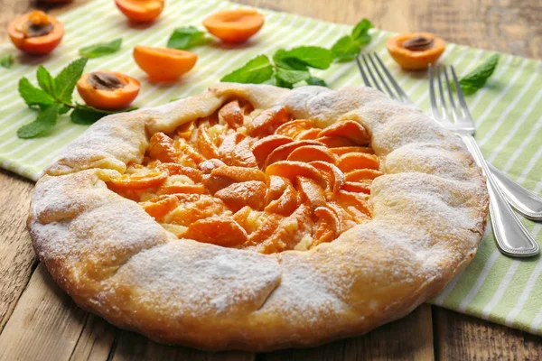 Delicious apricot cake — Stock Photo, Image