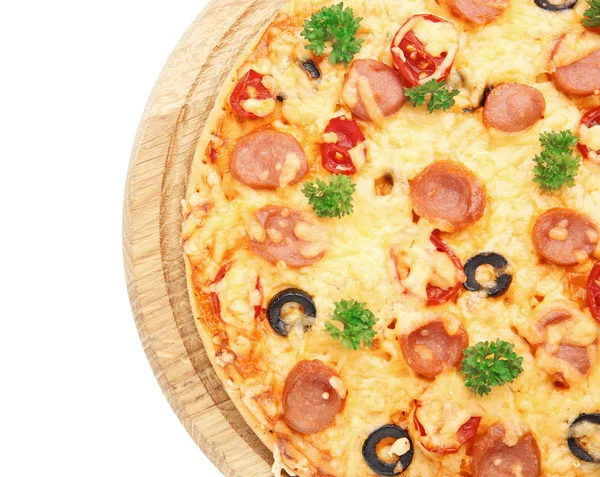 Lekkere pizza met worst — Stockfoto