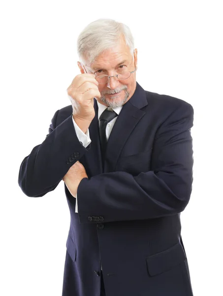 Älterer Mann mit Brille auf weißem Hintergrund — Stockfoto