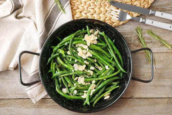 Delicious green beans and almond — Stock Photo, Image