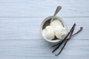 lezzetli vanilyalı dondurma