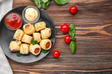 Lezzetli sosis rolls  