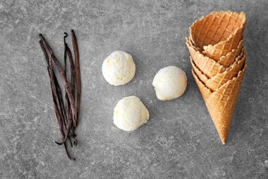 lezzetli vanilyalı dondurma