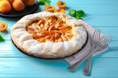 Lezzetli kayısı kek