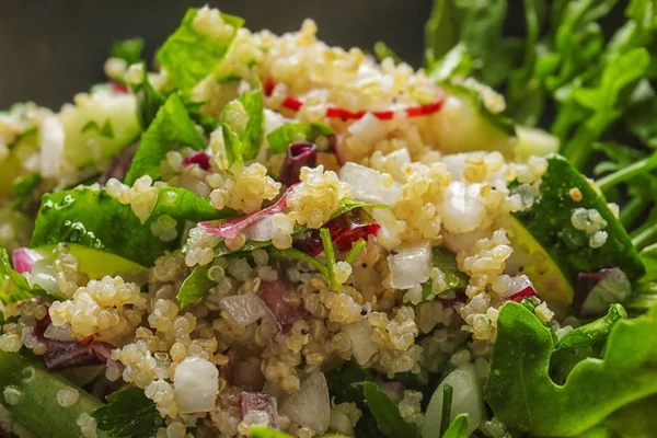 Salad with quinoa and vegetables — Stock Photo, Image