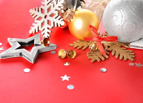 Composición con decoraciones navideñas — Foto de Stock