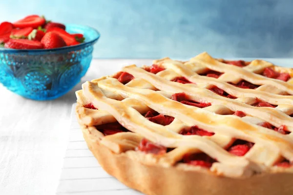 Strawberry rhubarb pie — Stock Photo, Image