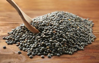 Kaşık ve sağlıklı mercimek