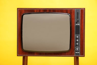 eski tv renk arka plan üzerinde