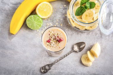 Lezzetli muz smoothie