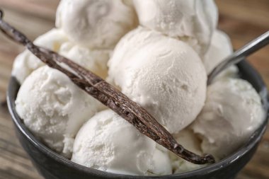 Vanilyalı Dondurma Topları