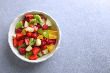 lezzetli meyve salatası