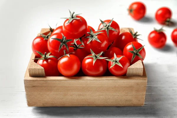 Pomidory wiśniowe dojrzałe — Zdjęcie stockowe
