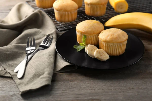 Muz kekler ile kompozisyon 