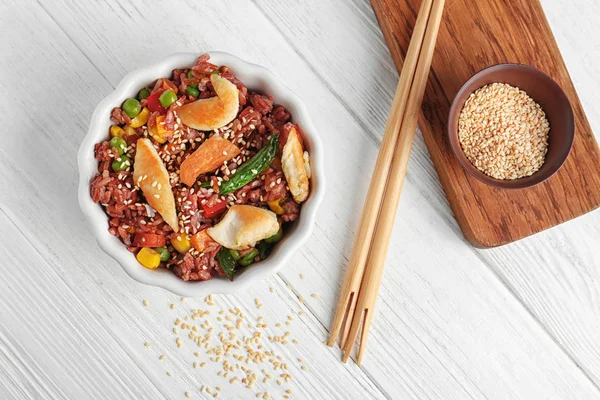 kahverengi pirinç ve sebze