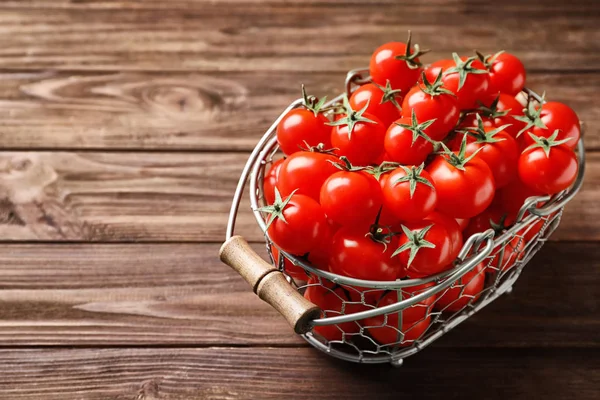 Ripe cherry tomatoes — Stock Photo, Image