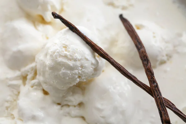 Delicioso helado de vainilla — Foto de Stock