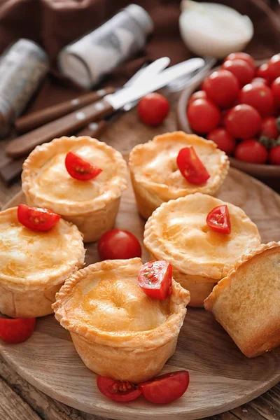 Lezzetli küçük etli turtalar