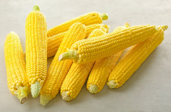 Čerstvé kukuřičné klásky — Stock fotografie