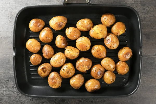 Många bakad potatis — Stockfoto
