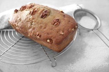 Lezzetli muz somun ekmek 