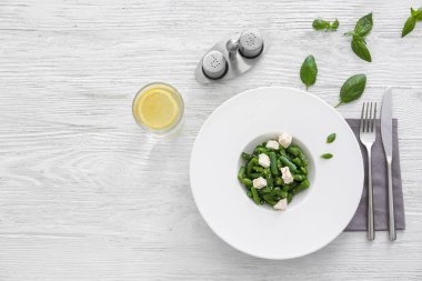 Plaka ile lezzetli taze fasulye 