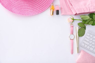 bilgisayar klavye ve aksesuarları ile kozmetik