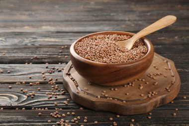 Kahverengi mercimek ile kase