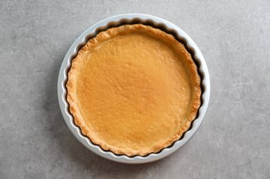 Kabuk içinde pan pişirme lezzetli pasta için 