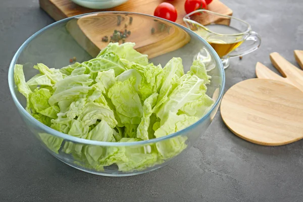 Fresh green cabbage leaves — Stock Photo, Image