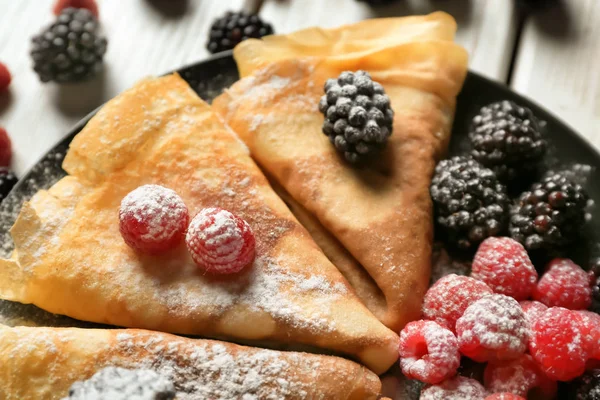 Crêpes fines et savoureuses — Photo