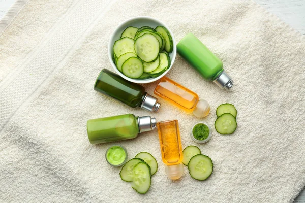 Composición de productos de belleza de pepino — Foto de Stock