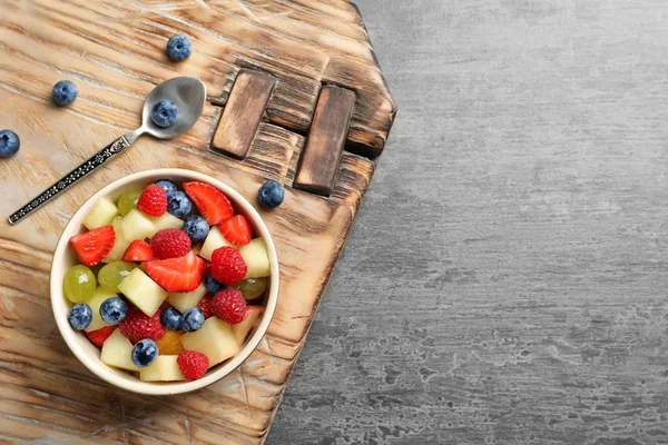 Yummy fruit salad — Stock Photo, Image