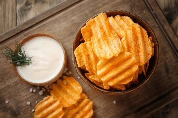 Cuencos con patatas fritas — Foto de Stock