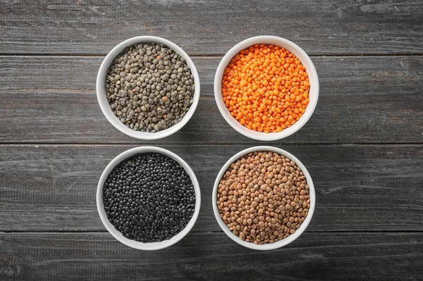 Farklı mercimek ile kase 