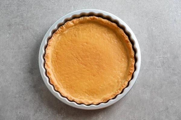 Kabuk içinde pan pişirme lezzetli pasta için 