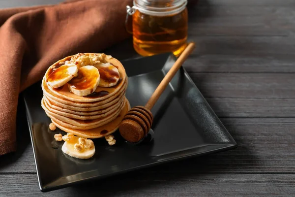 Yummy banana pancakes — Stock Photo, Image