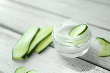 Salatalık kremalı kavanoz 