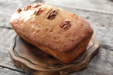 Lezzetli muz somun ekmek 