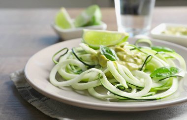 lezzetli sebze spagetti